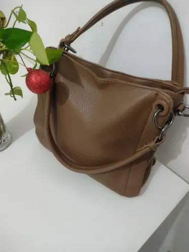 Bolsa linda maravilhosa estado de novo usada duas vezes