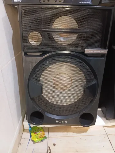 Som da Sony potente
