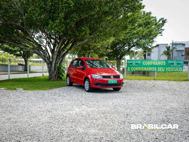 Volkswagen Fox 1.0 MI Total Flex 8V 5P 2014