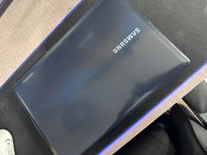 Notebook Samsung ATIV Book 2 (Série NP275E4E)