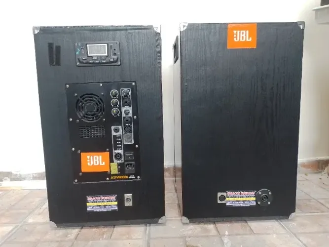 Caixa de som ativa 12"