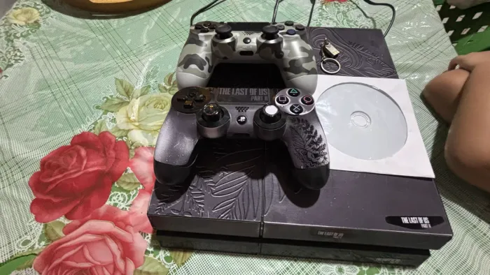 Play 4 