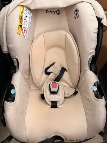 Carrinho e bebê conforto Safety first cor bege