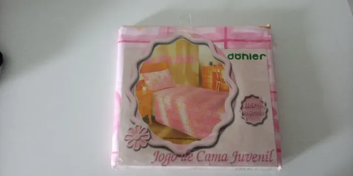 Jogo de lençol 2 peças 100% algodão rosa com borboletas, marca Döhler.