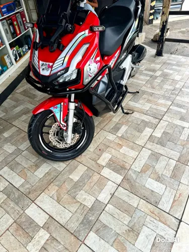 Vendo ou troco Honda adv