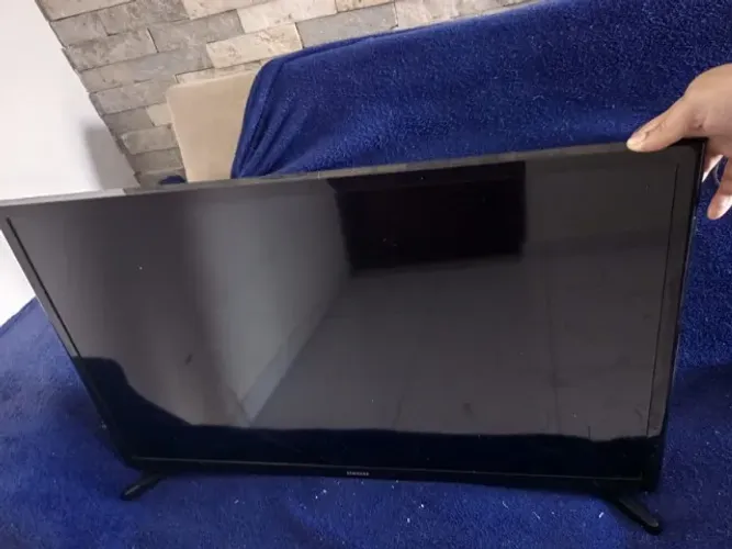 Tv samsung - com defeito