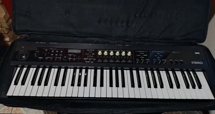 Sintetizador Korg Ps60 