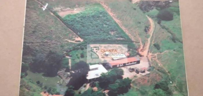 VENDE-SE SÍTIO NA ESTRADA DE PIQUETE - AO LADO DO CLUBE NATUREZA