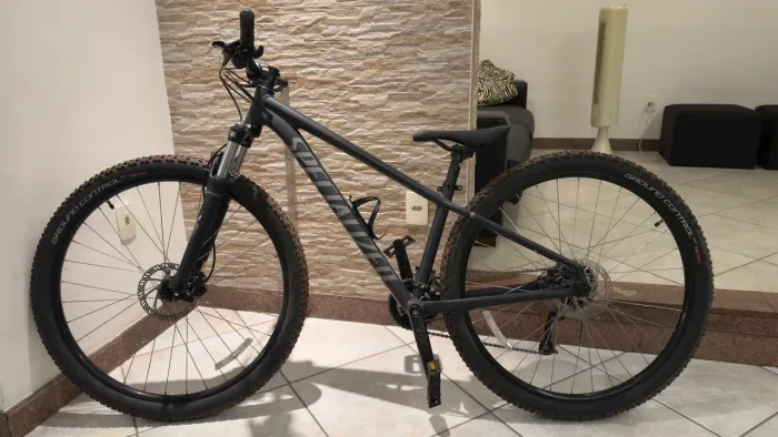 Bicicleta Rockhopper Sport 29