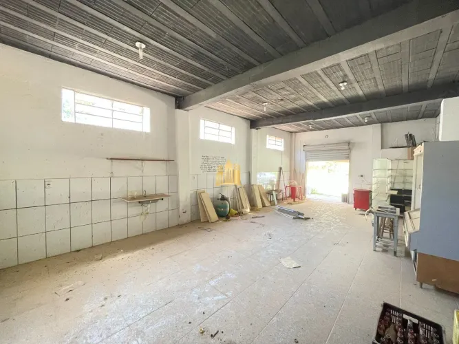 Loja 80m² para Alugar em Cidade Jardim, Esmeraldas ? Grande Oportunidade por R$1.000