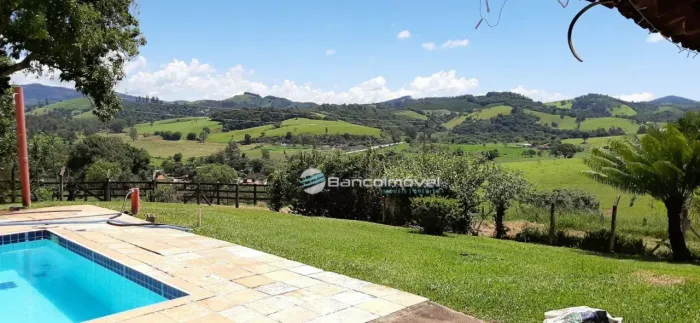 Sítio com 2 dormitórios à venda, 9700 m² por R$ 1.450.000,00 - Inconfidentes - Inconfident