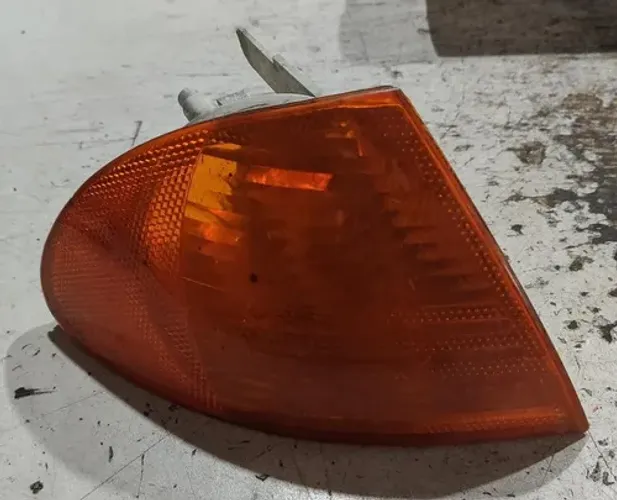 Farol Pisca Seta Direito Bmw 320 1999 - 2001