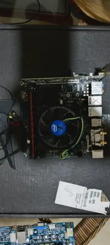 Ga-h270n-w + Core I7 7700 + 16gb Ddr4 *só Func 1 Slot De Ram
