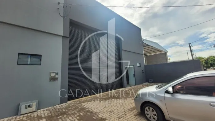 BARRACÃO DE 400M² PARA LOCAÇÃO POR R$ 10.000,00 NO JD CELESTE EM SINOP/MT - GADANI IMÓVEIS