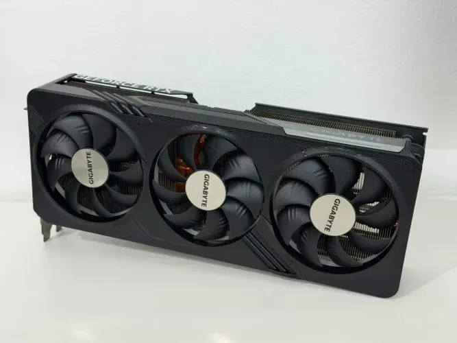 RTX 4070 Ti Super 16Gb Gigabyte Triple Fan