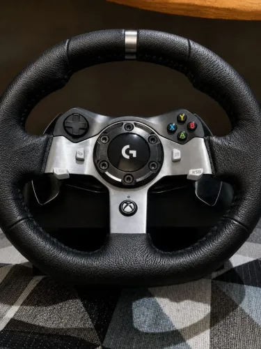 Volante logitech g920 extremamente pouco usado cheirando a novo
