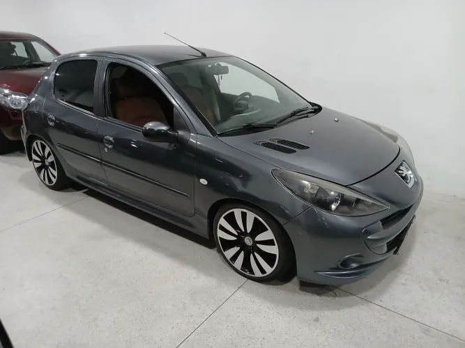 Peugeot 207 XR Sport 1.4 Flex 8V 5P 2011
