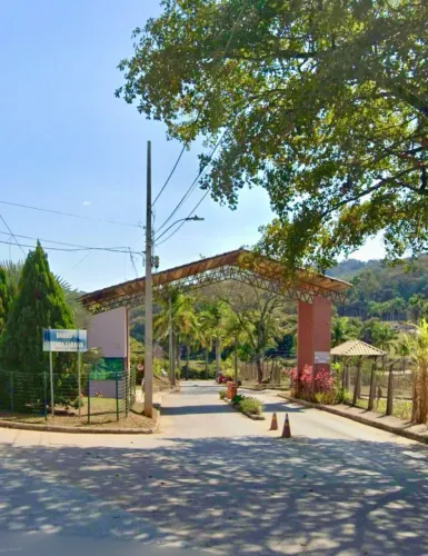 Casa, 04 quartos, 520m², Condomínio Saraiva em Betim