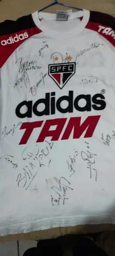 Camisa do São Paulo com autógrafos