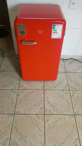 Frigobar retrô midea