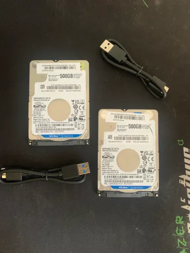 2 HDs WD Blue 500GB + Cabos USB