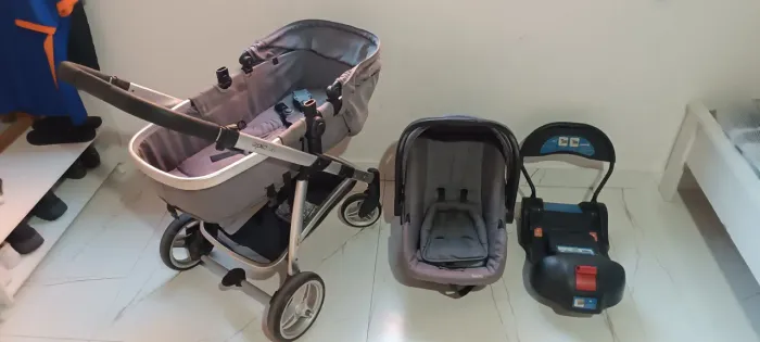 Carrinho infantil completo