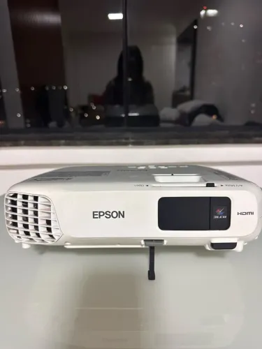 Projetor Epson PowerLite X24+