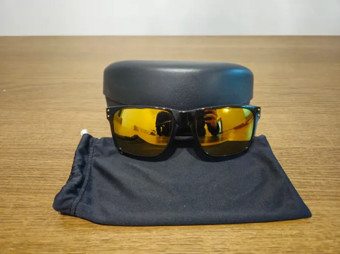 Oakley Holbrook Shaun White Gold Series