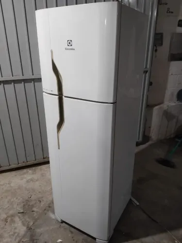 Refrigerador Electrolux df35 110 V