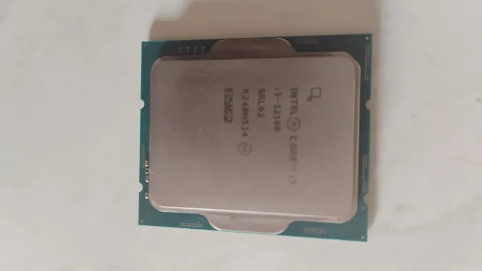 Processador core i3-12100
