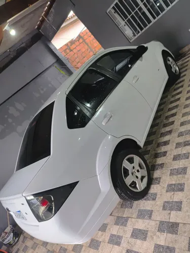 Ford Fiesta Sedan SE 1.6 8V Flex 4P 2014