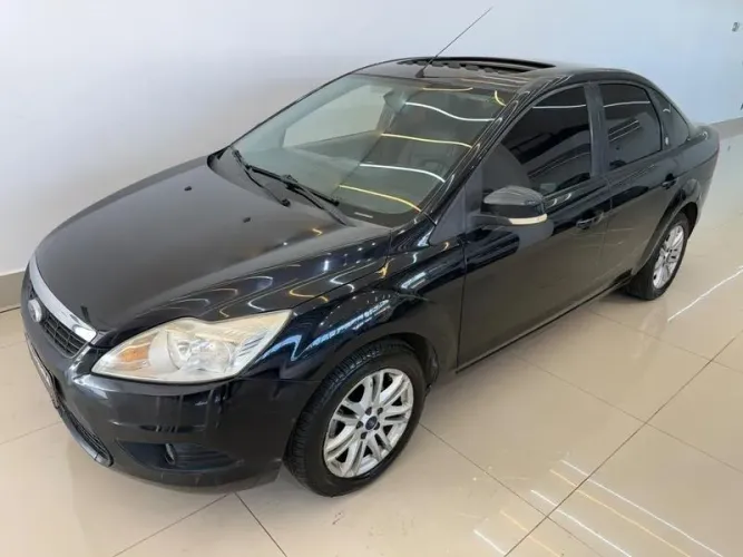 Ford Focus Ghia Sed. 2.0 16v/ 2.0 16V Flex 4P 2010