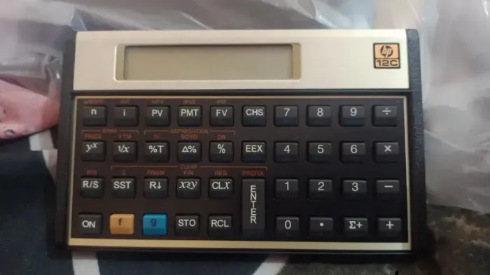 Calculadora Financeira HP 12C Dourada - Original | Usado uma vez