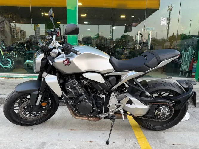 Honda CB 1000 R 2023 estado de Zero
