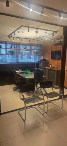 Sala Comercial para Venda e Locação 2 salas, 1 banheiro 57,86 m² Spasse Office Bairro