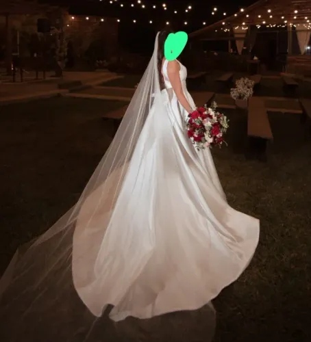 Vestido de noiva tecido acetinado