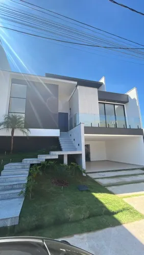 Casa alto padrão no condomínio Jardim Normandia 