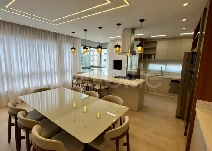 Apartamento mobiliado no Edifício Milano em Itapema.
