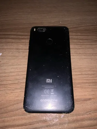 Celular para retirada de peças Xiaomi MI A1
