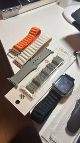 Imperdível-Apple Watch SE - Segunda geração com GPS + 8 pulseiras