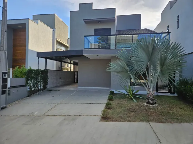 Vende linda casa em Mogi das Cruzes, Condomínio Bella Cittá Fazenda Rodeio, 166m², 3 suíte