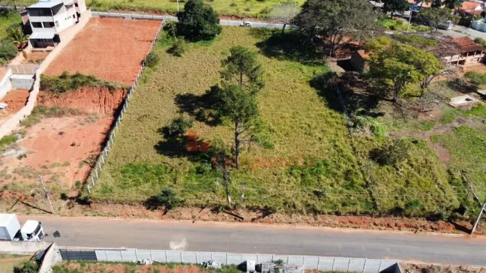 Terreno Misto à Venda no Portal do Ipiranga em Pouso Alegre