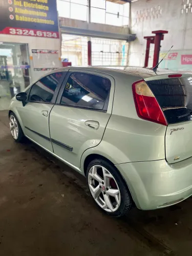 Fiat Punto Attractive 1.4 Fire Flex 8V 5P 2011