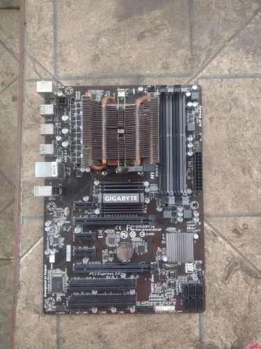 Kit Placa-mãe Gigabyte GA-970A-DS3P + Processador AMD FX + Cooler - Funcionando