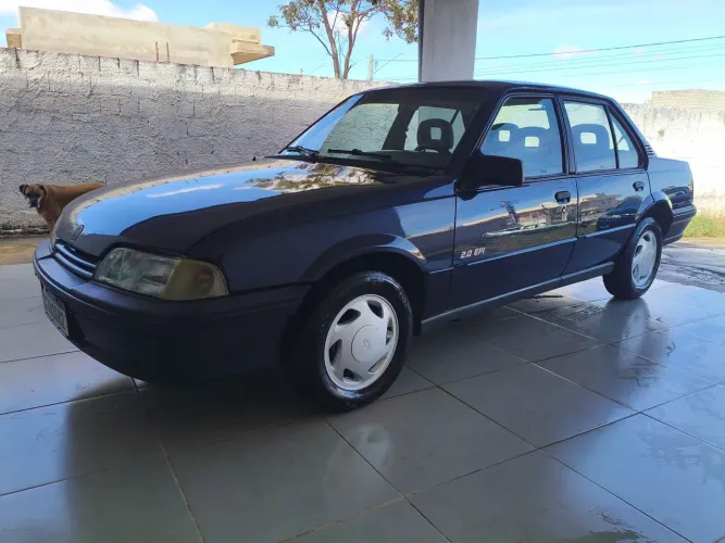 Chevrolet Monza Classic SE 2.0 /mpfi E EFI 2P E 4P 1994