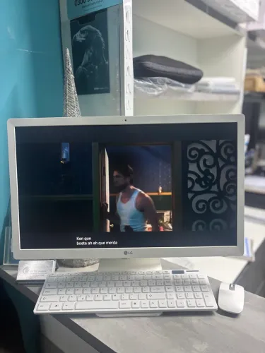 Desktop All in One LG 22V280 Intel 