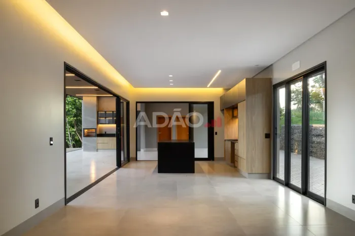 Casa Térrea Exclusiva com Vista para a Mata no Reserva das Aroeiras