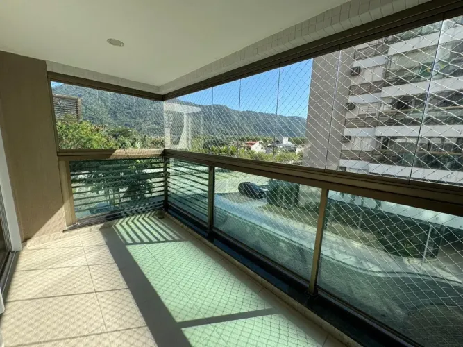APARTAMENTO DE 3 QUARTOS À VENDA NO CONDOMÍNIO MAUI - RECREIO DOS BANDEIRANTES!