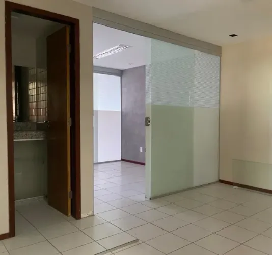 OPORTUNIDADE! SALA COMERCIAL NO EDIFÍCIO PLENARIUM
