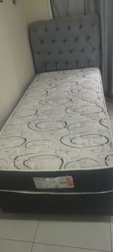cama box com colchão e cabeceira